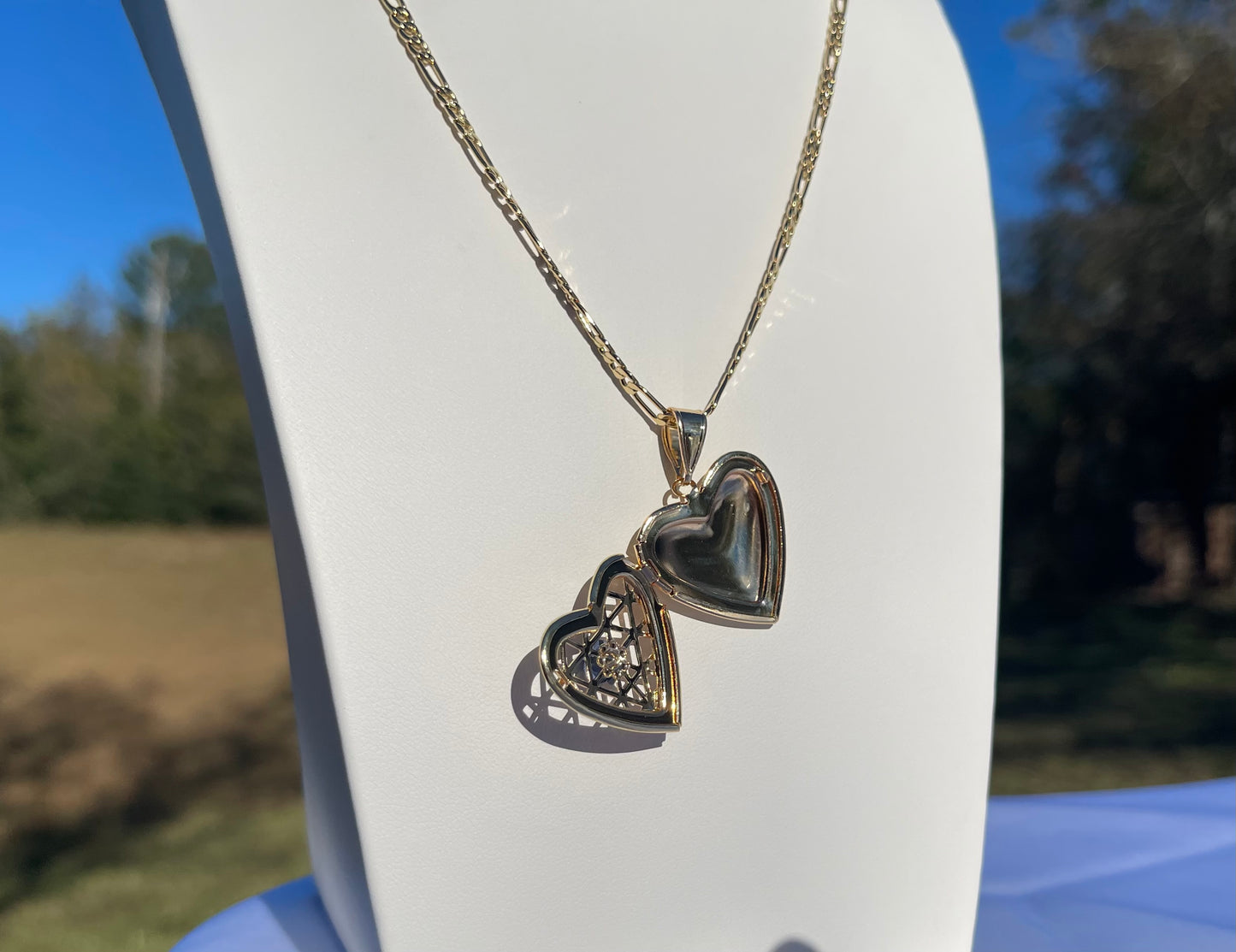 P-23 Gold Heart Lock it Necklace