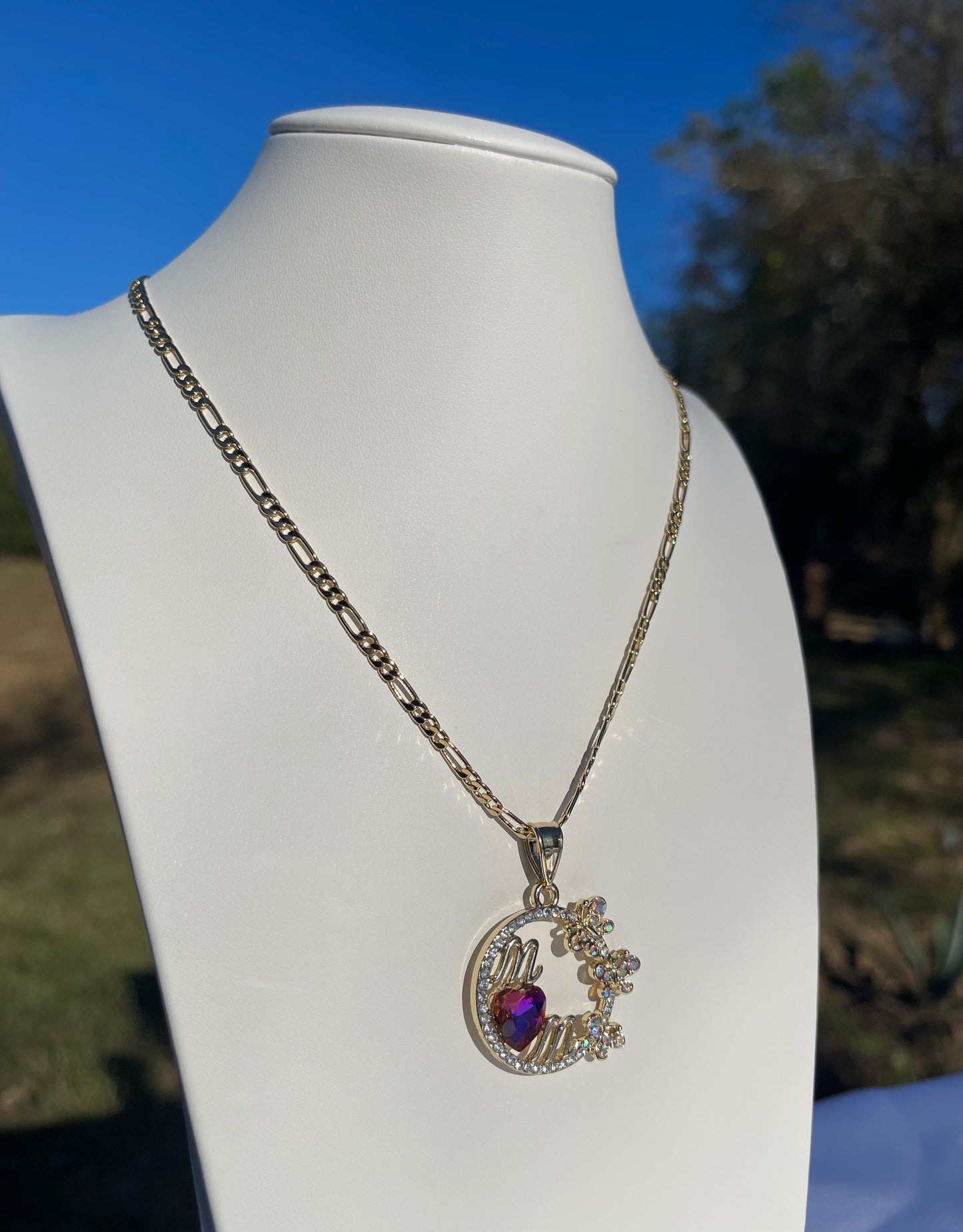 P26 - Mom Necklace