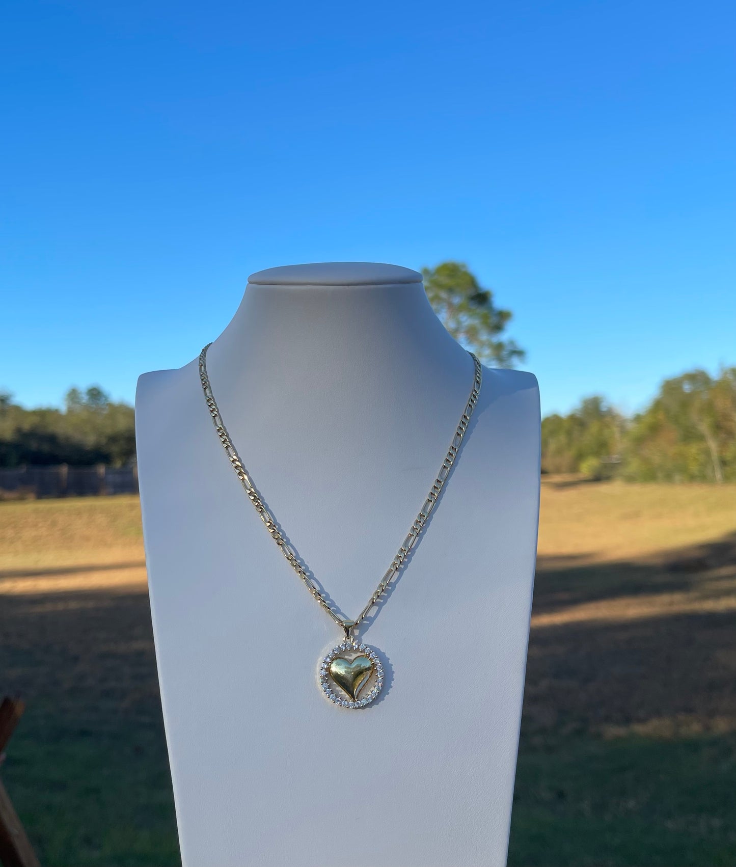 P40 - Gold Heart Necklace