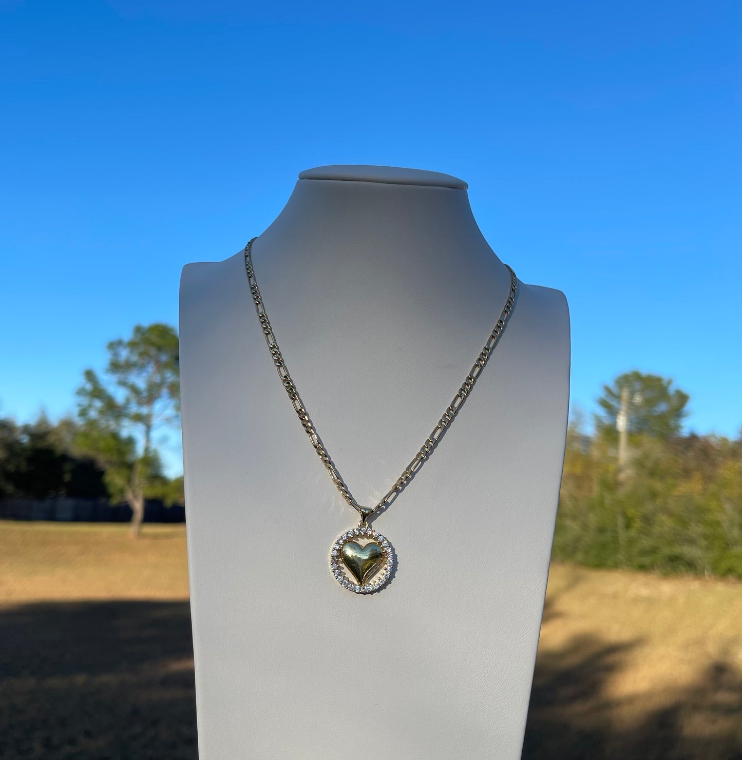 P40 - Gold Heart Necklace