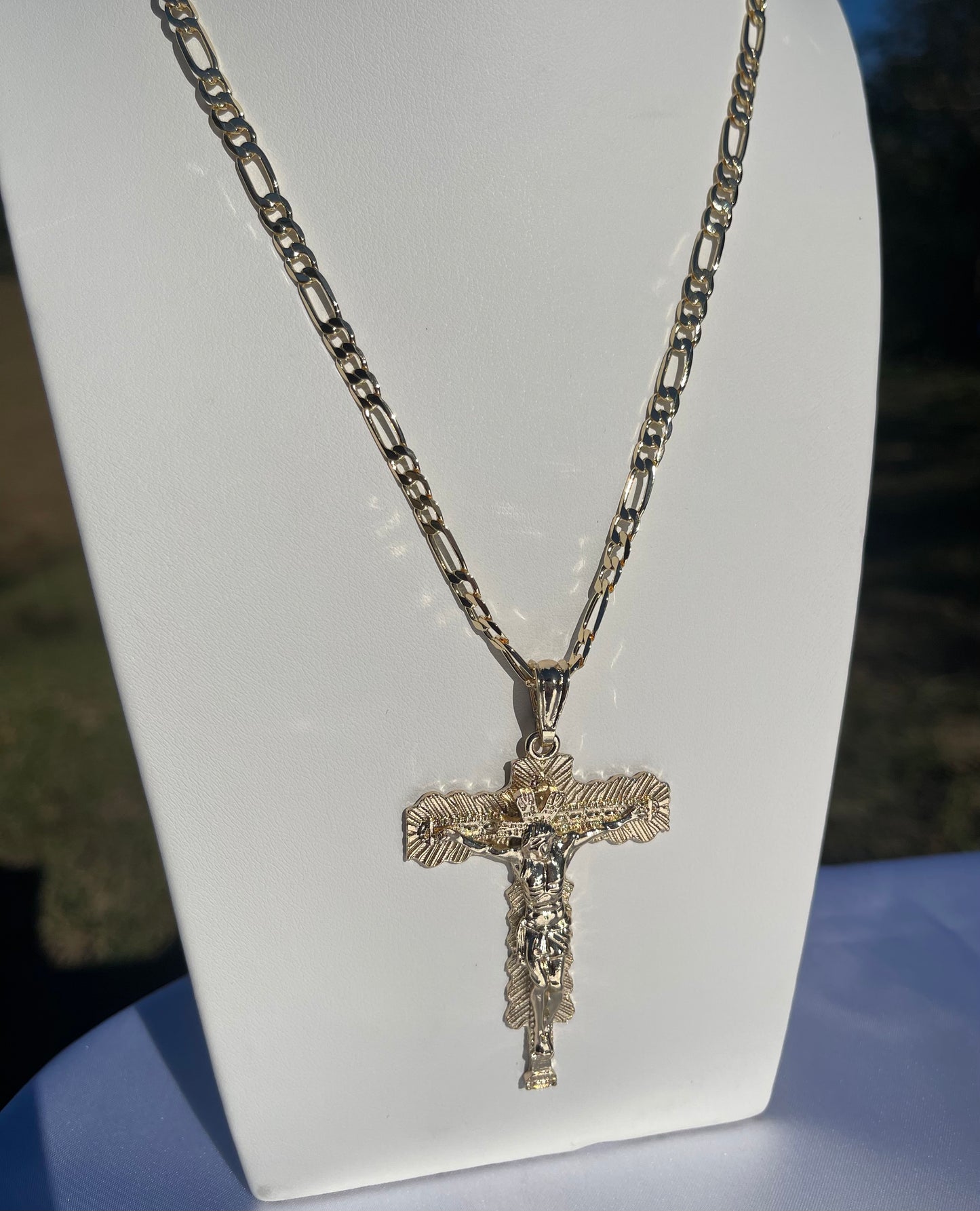 P73 - Large Cross Necklace
