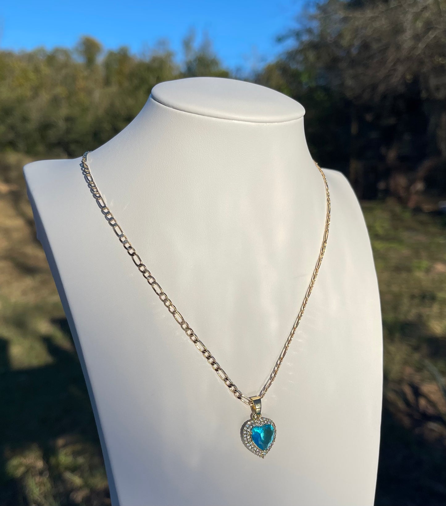 P37 - Rhinestone Heart Necklace