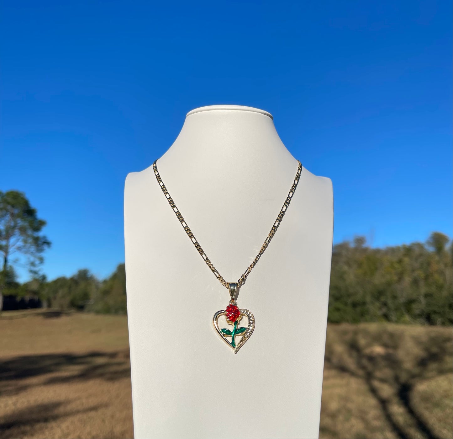 P34 - Roses & Hearts Necklace