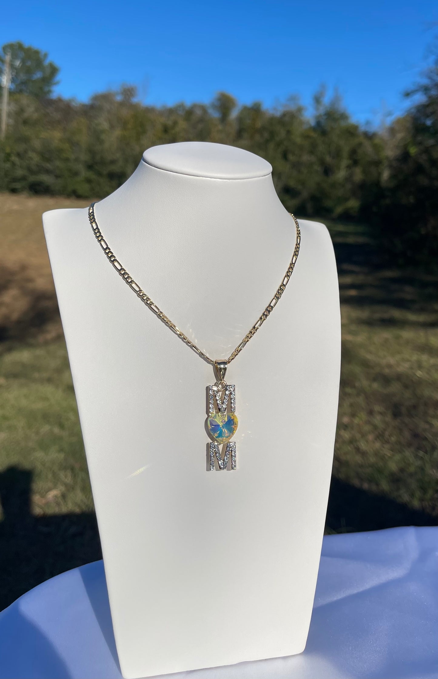 P27 Diamond Heart Mom Necklace