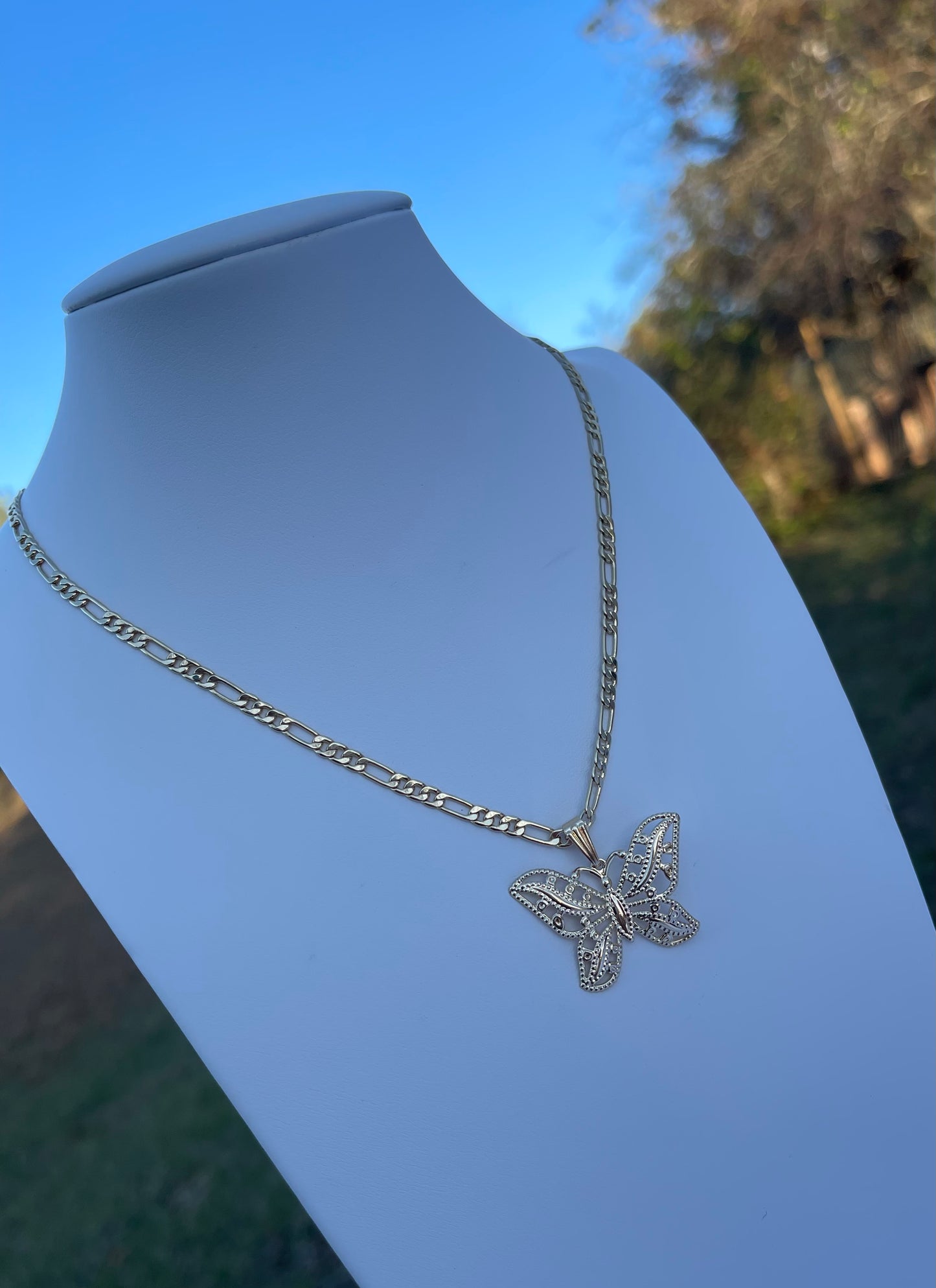 P50 - Gold Butterfly Necklace
