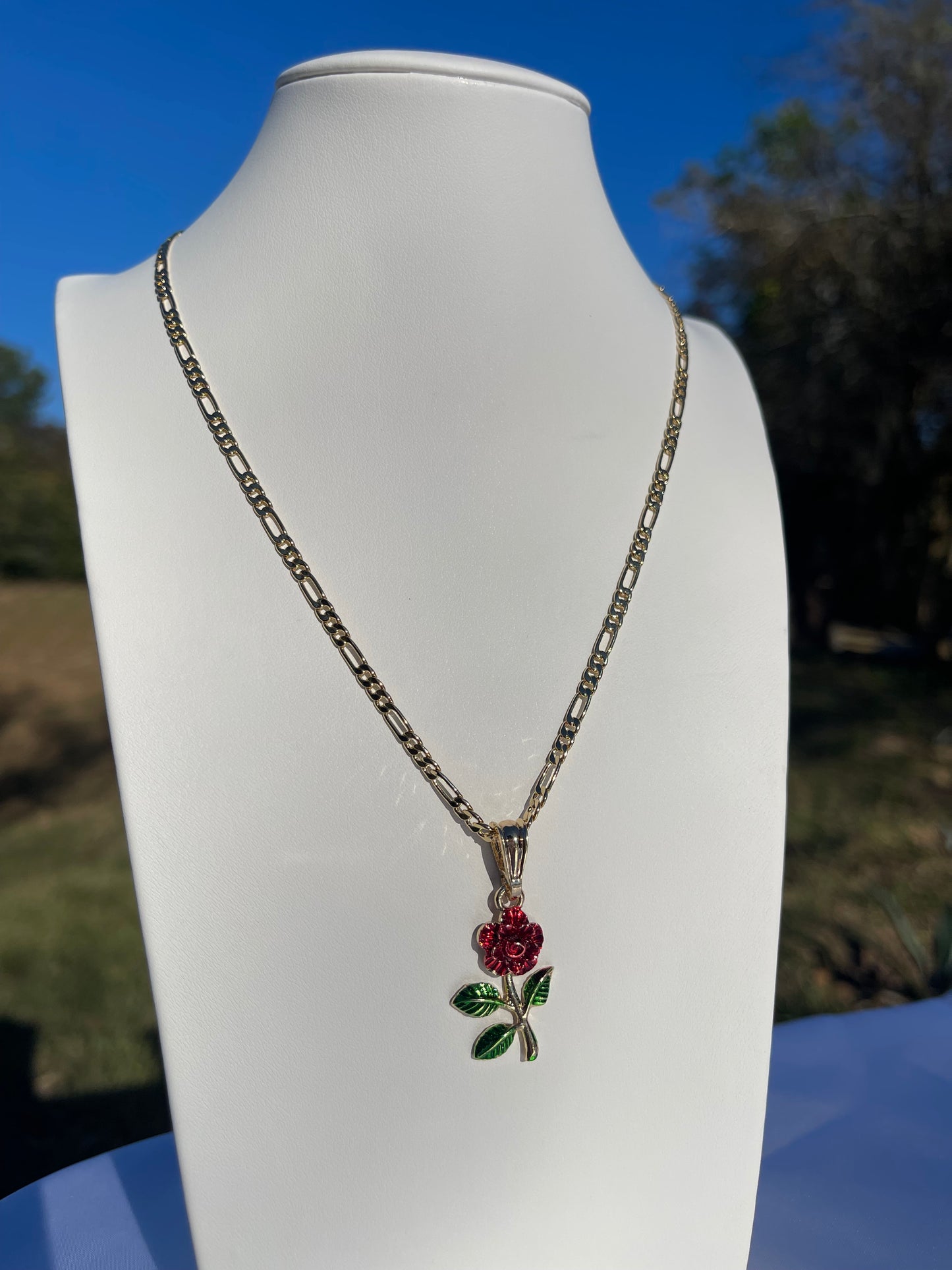 P31 - Red Flower Necklace