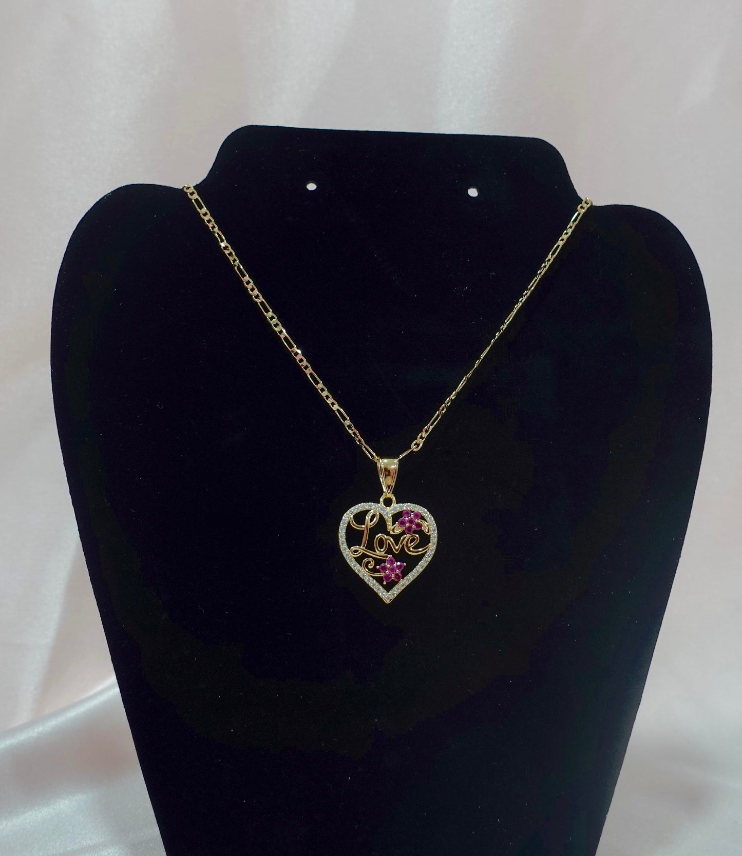 P42 - Lovely Heart Necklace