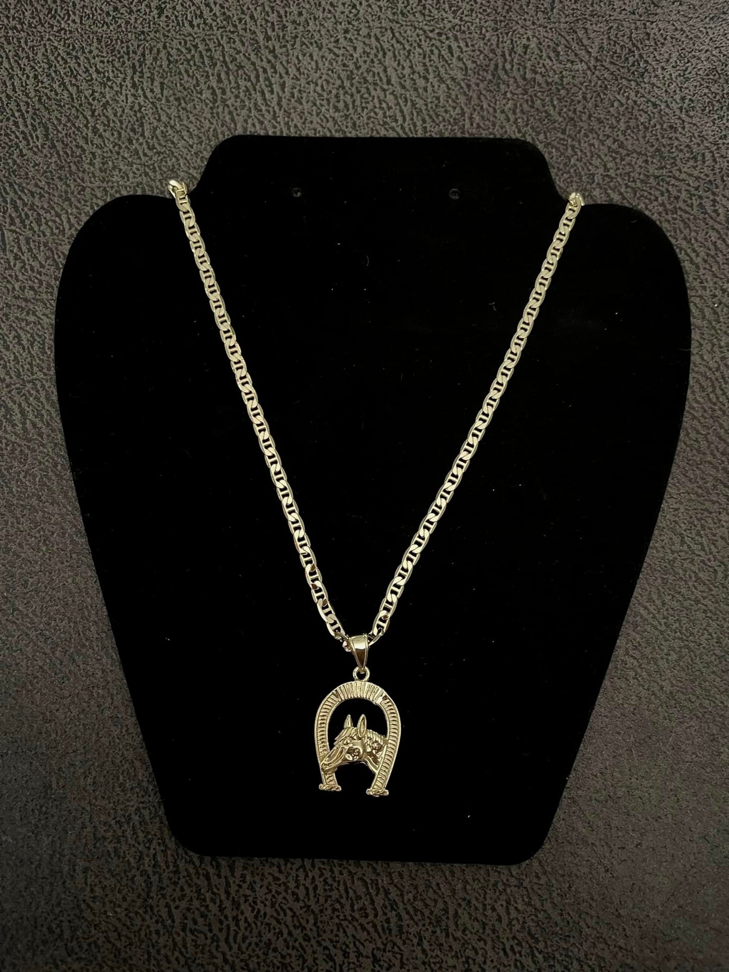 P104  - Gold Horseshoe Necklace