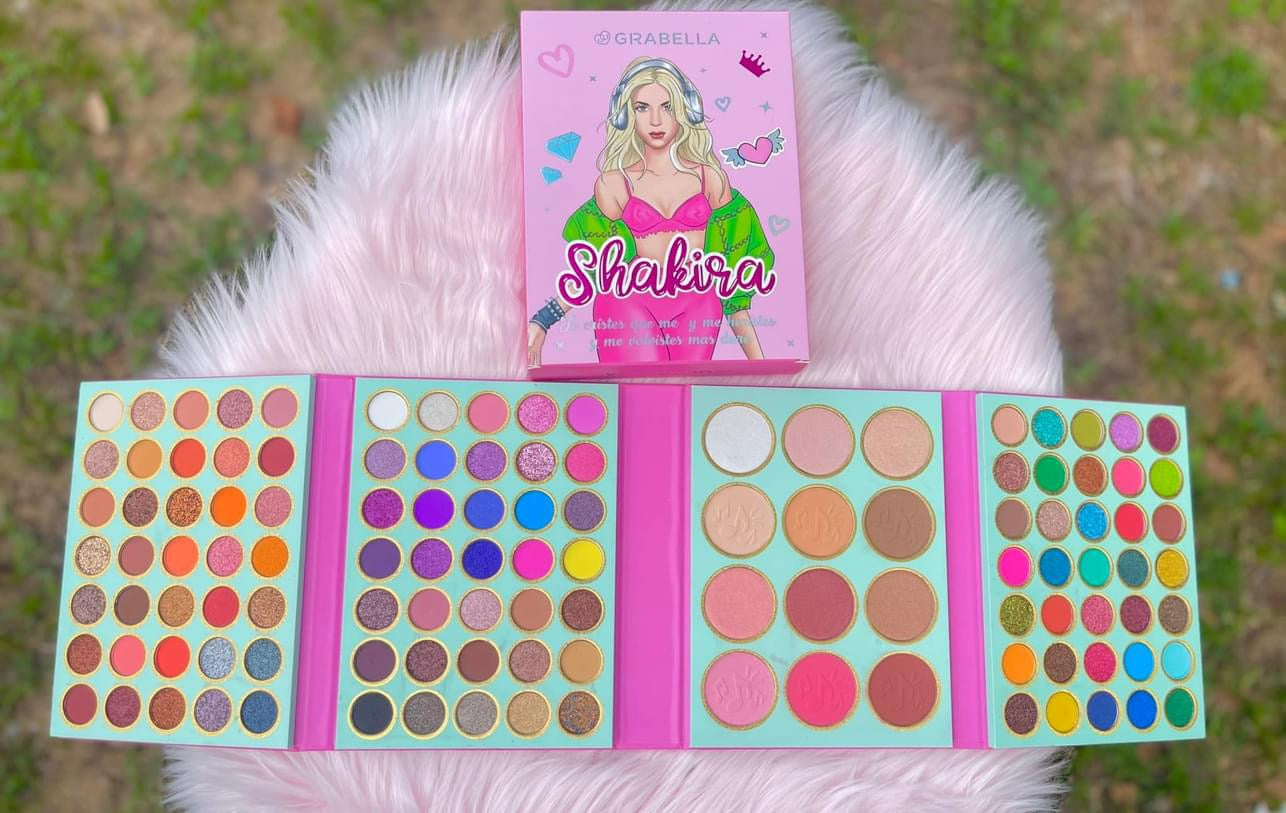 Shakira Palette Book