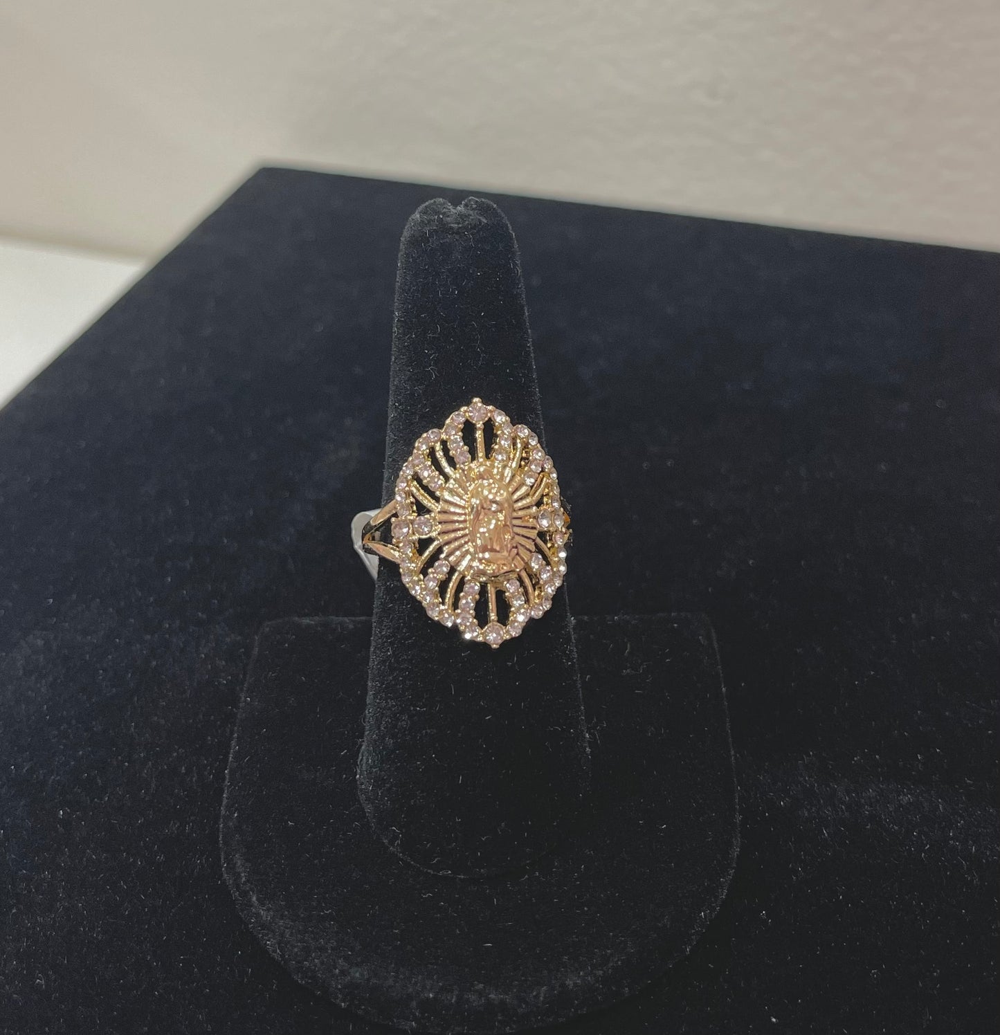 White Diamond Guadalupe Ring