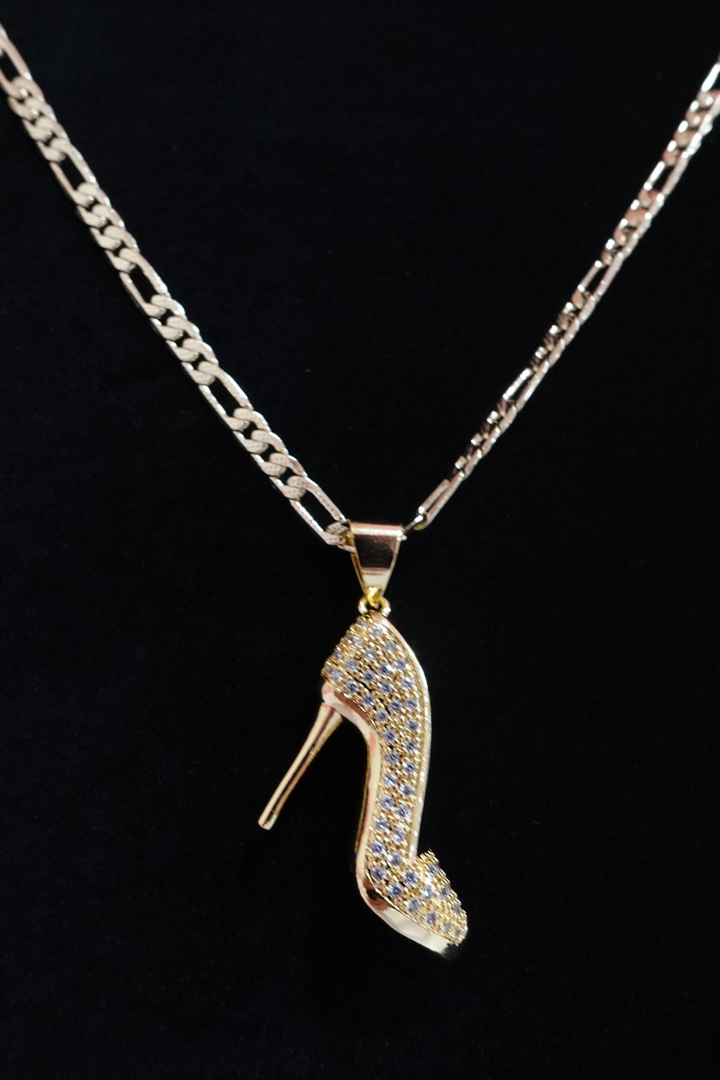 P4 - Diamond Heel Necklace