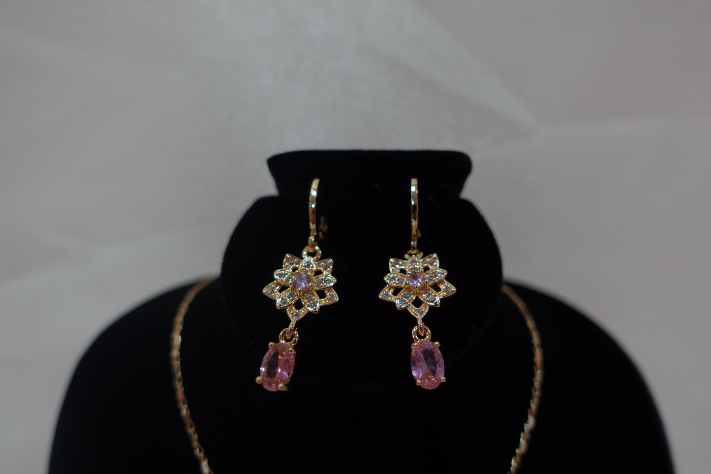 S1 - Earring & Necklace Set