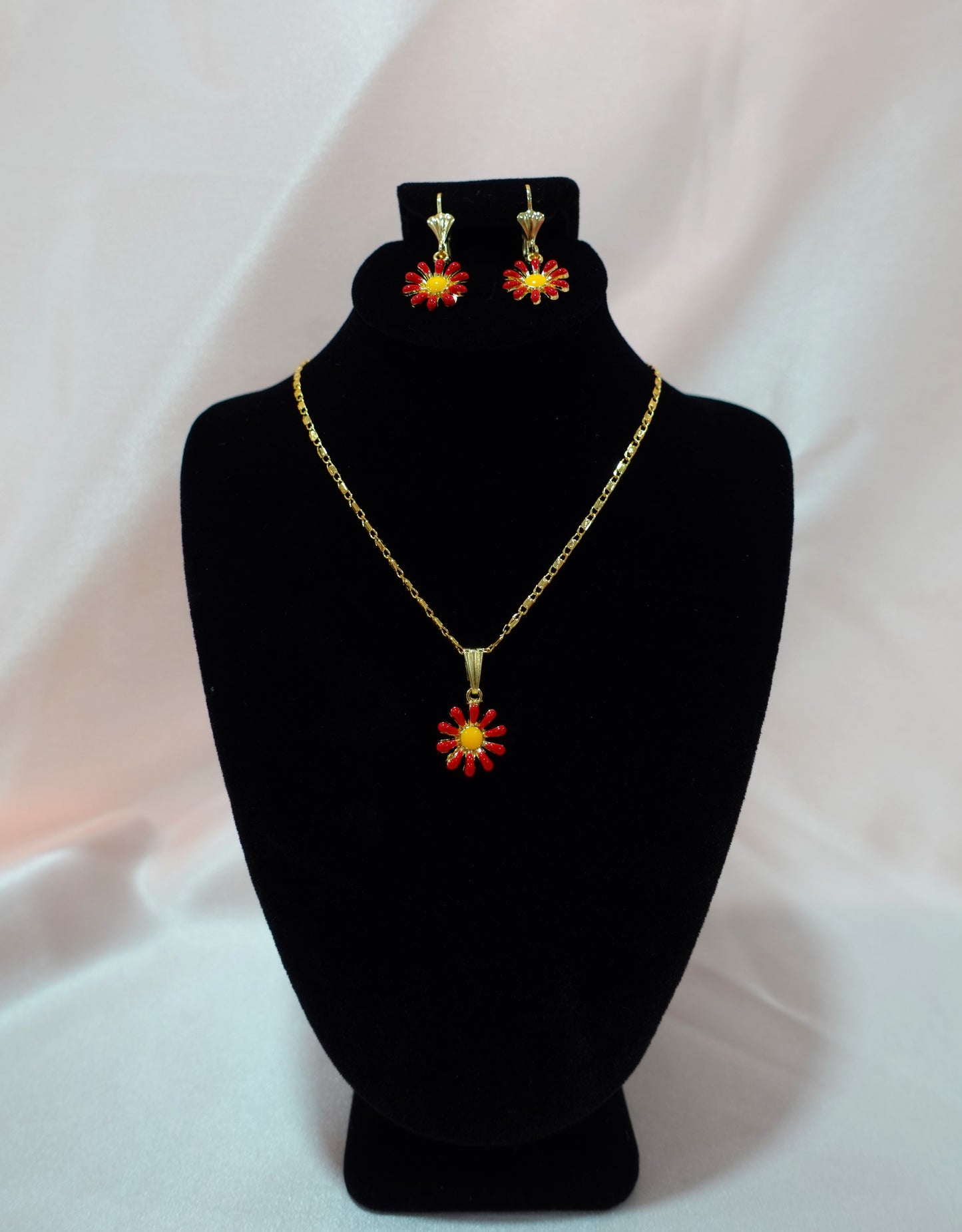 S24 - Earring & Necklace Set