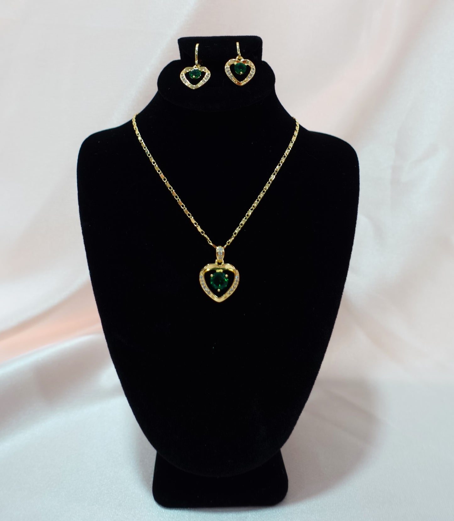 S26 -Earring & Necklace Set