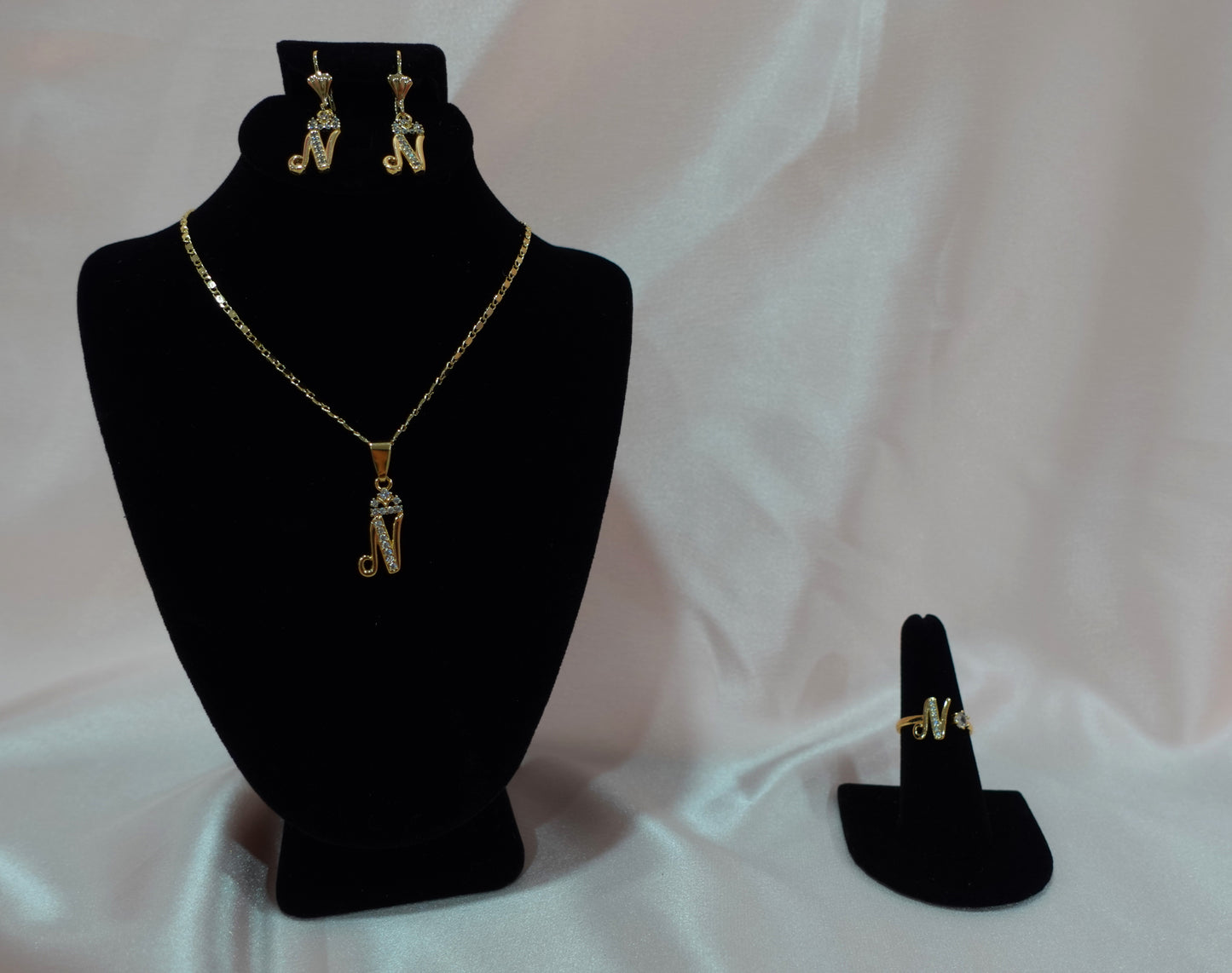 S28 - Earring, Necklace & Ring Set