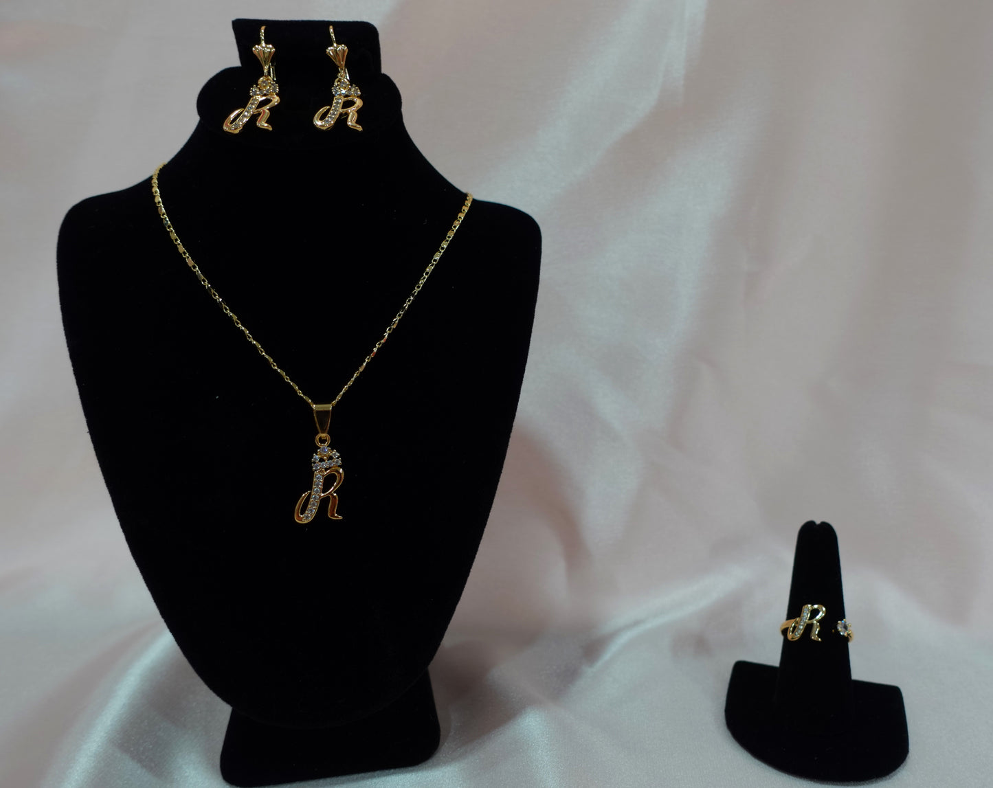 S28 -Earring, Necklace & Ring Set