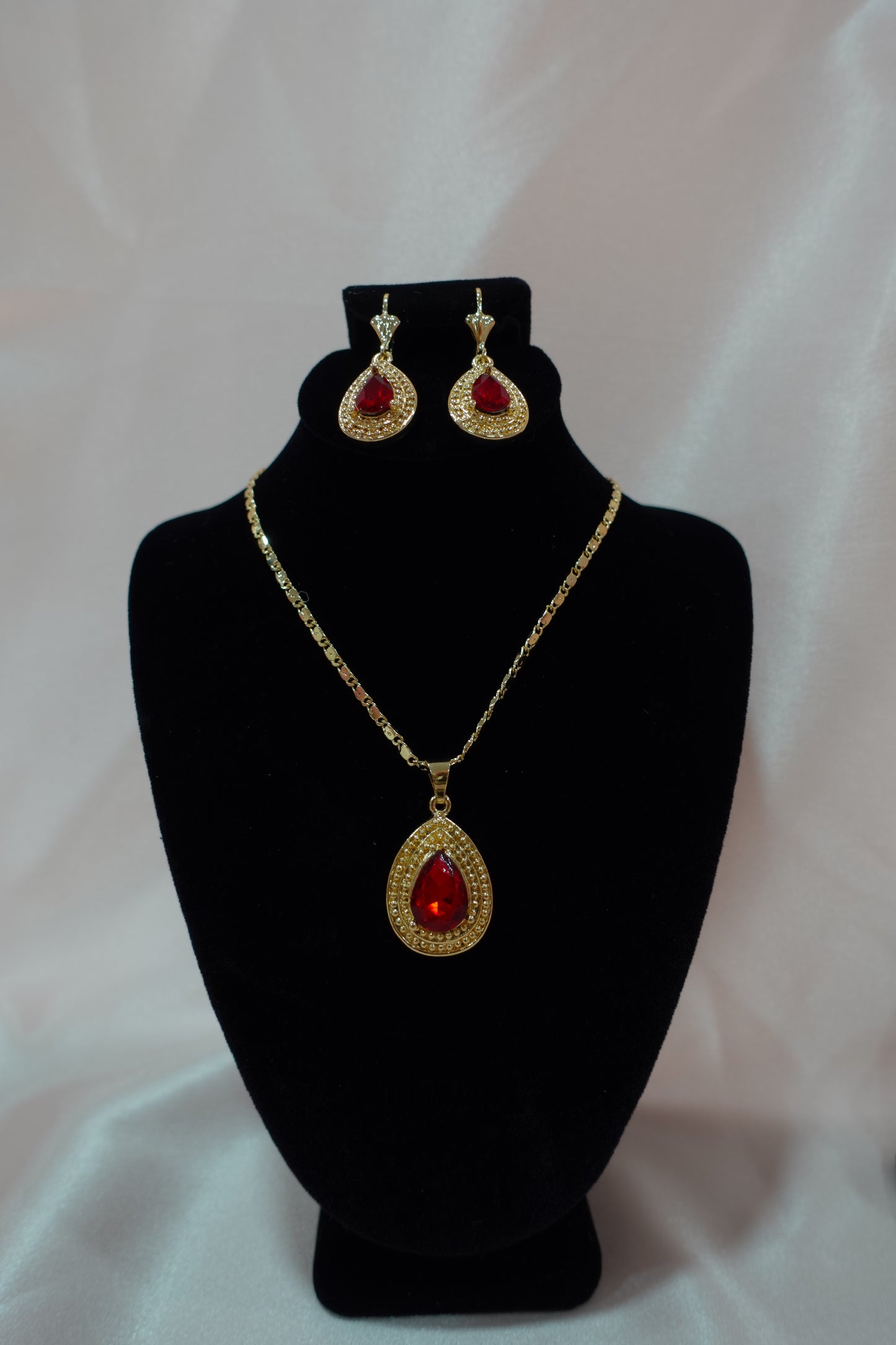 S29 -Earring, Necklace & Ring Set