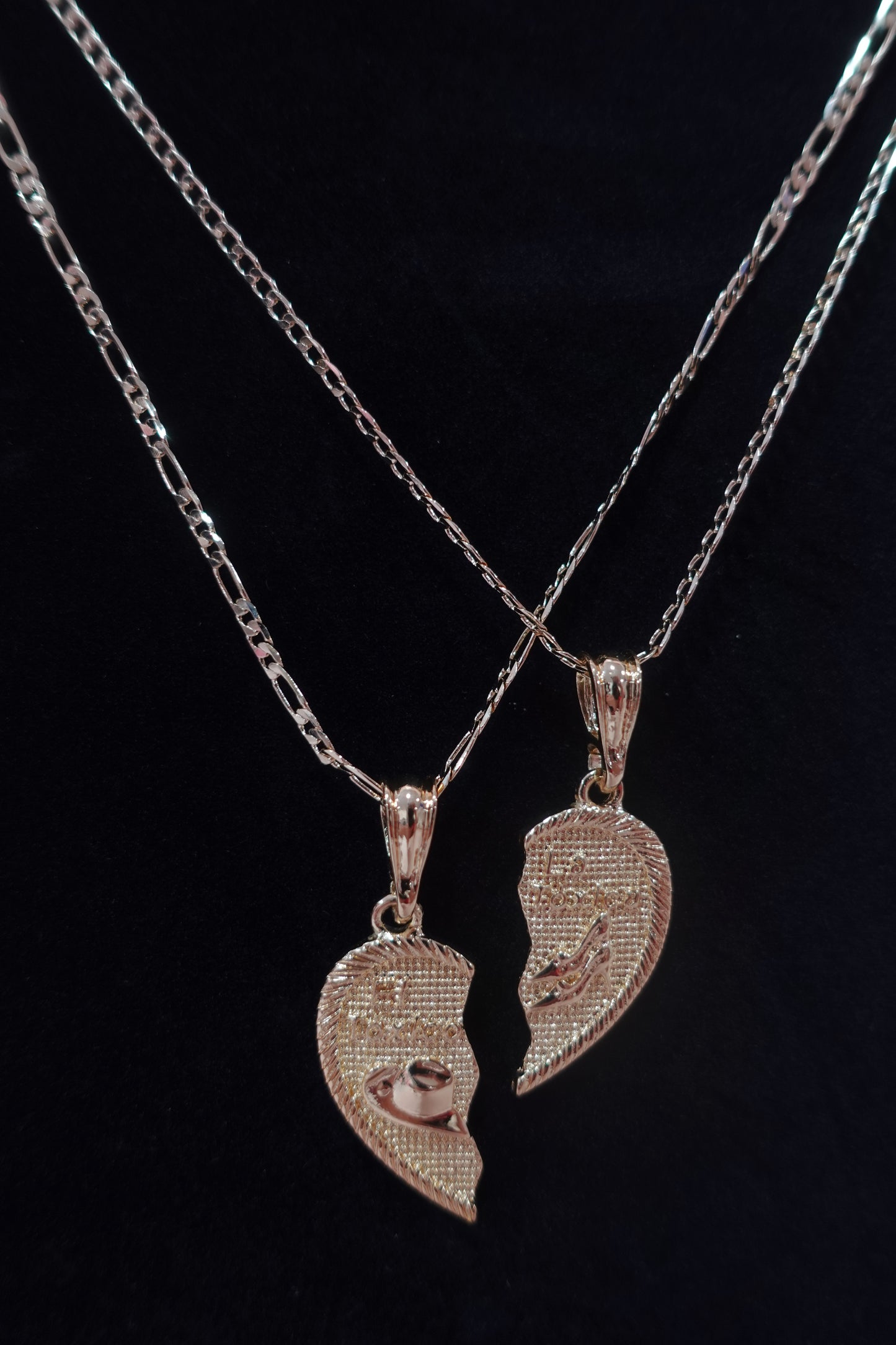 (BH-7) Breakable Heart Necklaces - El Toxico y La Toxica