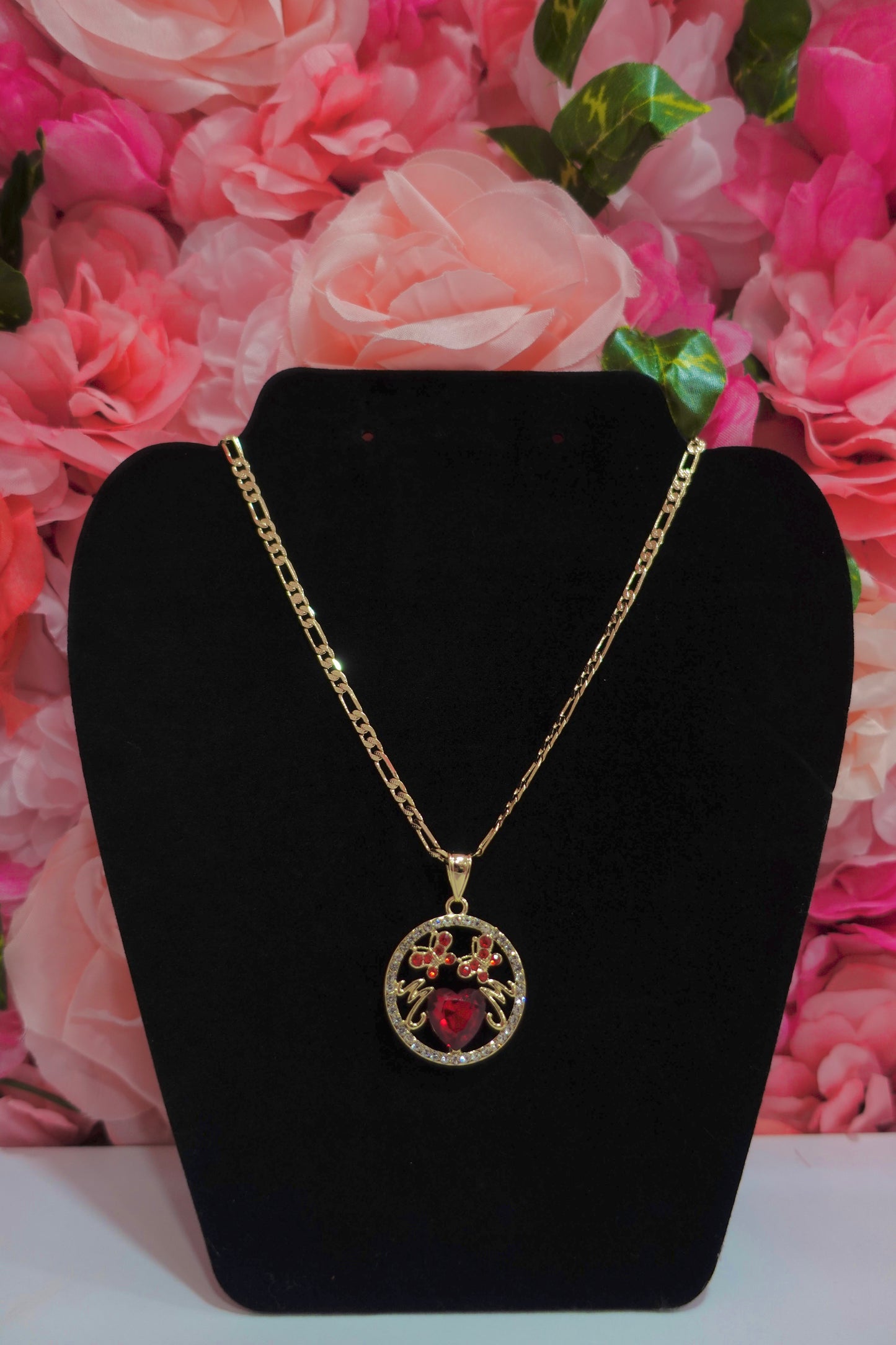 P24 - Bfly & Hearts "Mom" Necklace