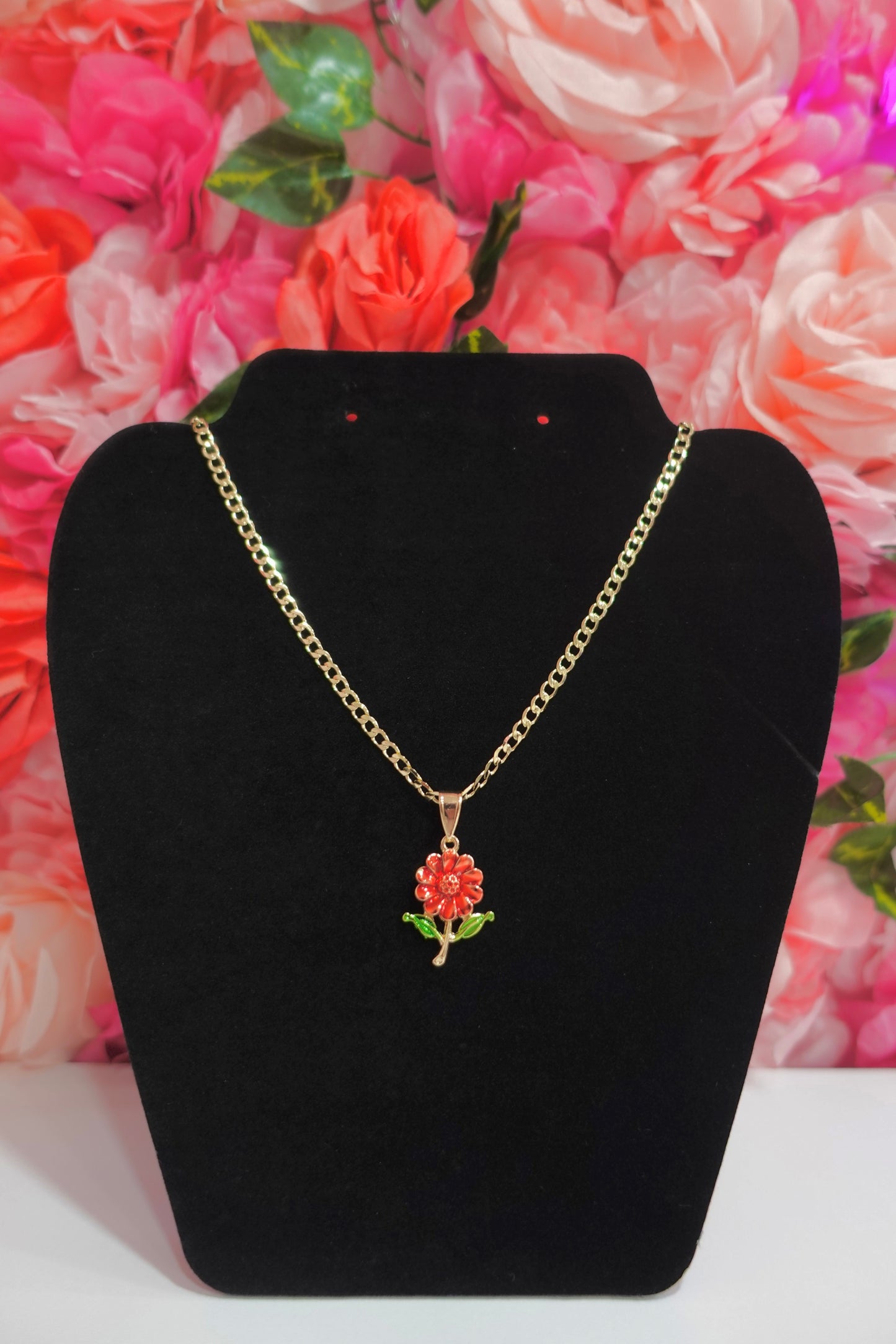 P30 - Red Flower Necklace