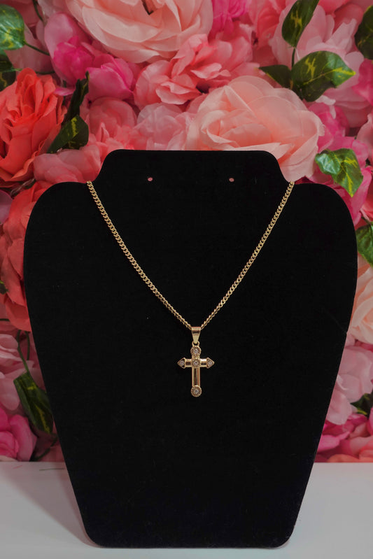 P67 - Small Cross Necklace