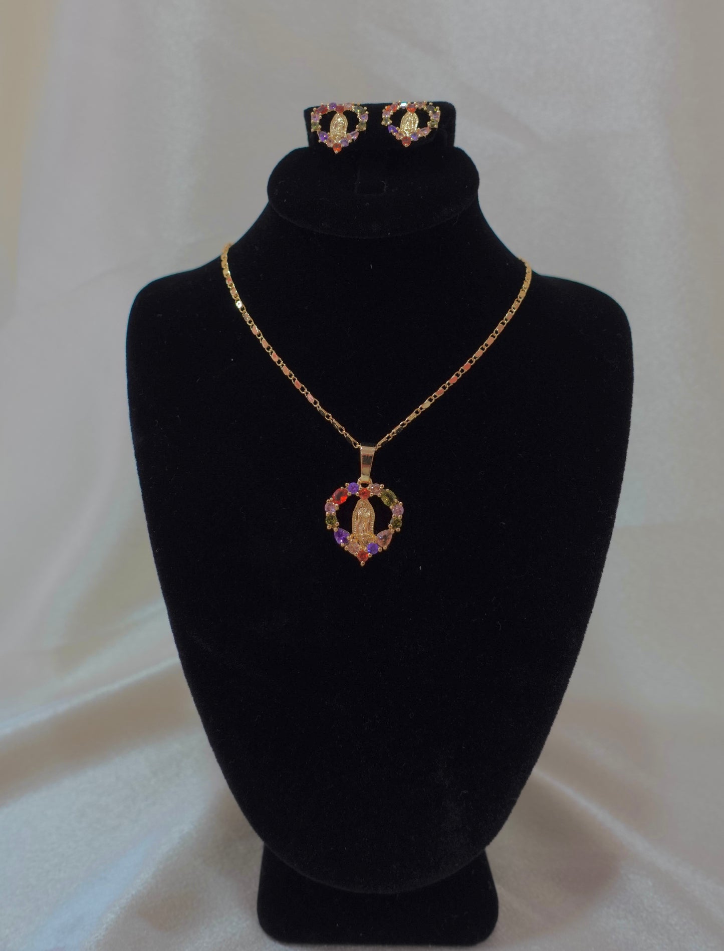 S17 - Earring & Necklace Set