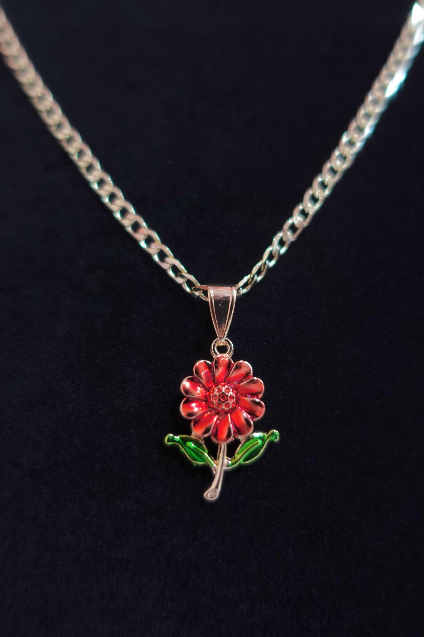 P30 - Red Flower Necklace