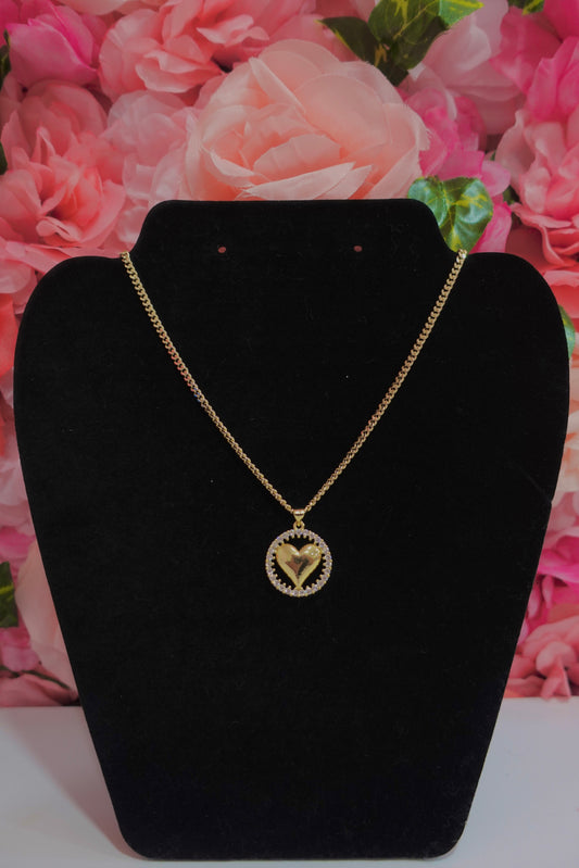 P40 - Gold Heart Necklace