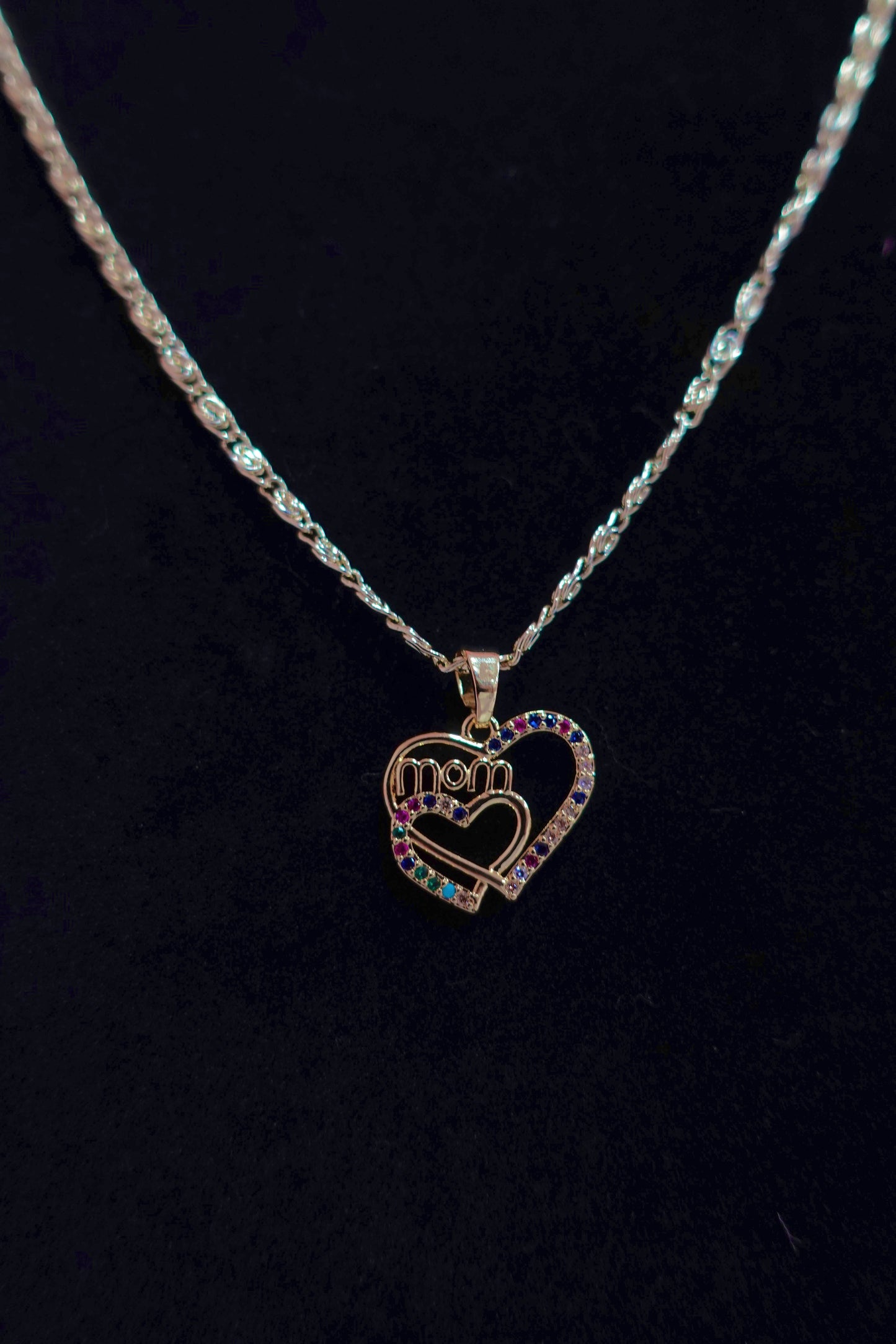 P43 - Double Heart Mom Necklace