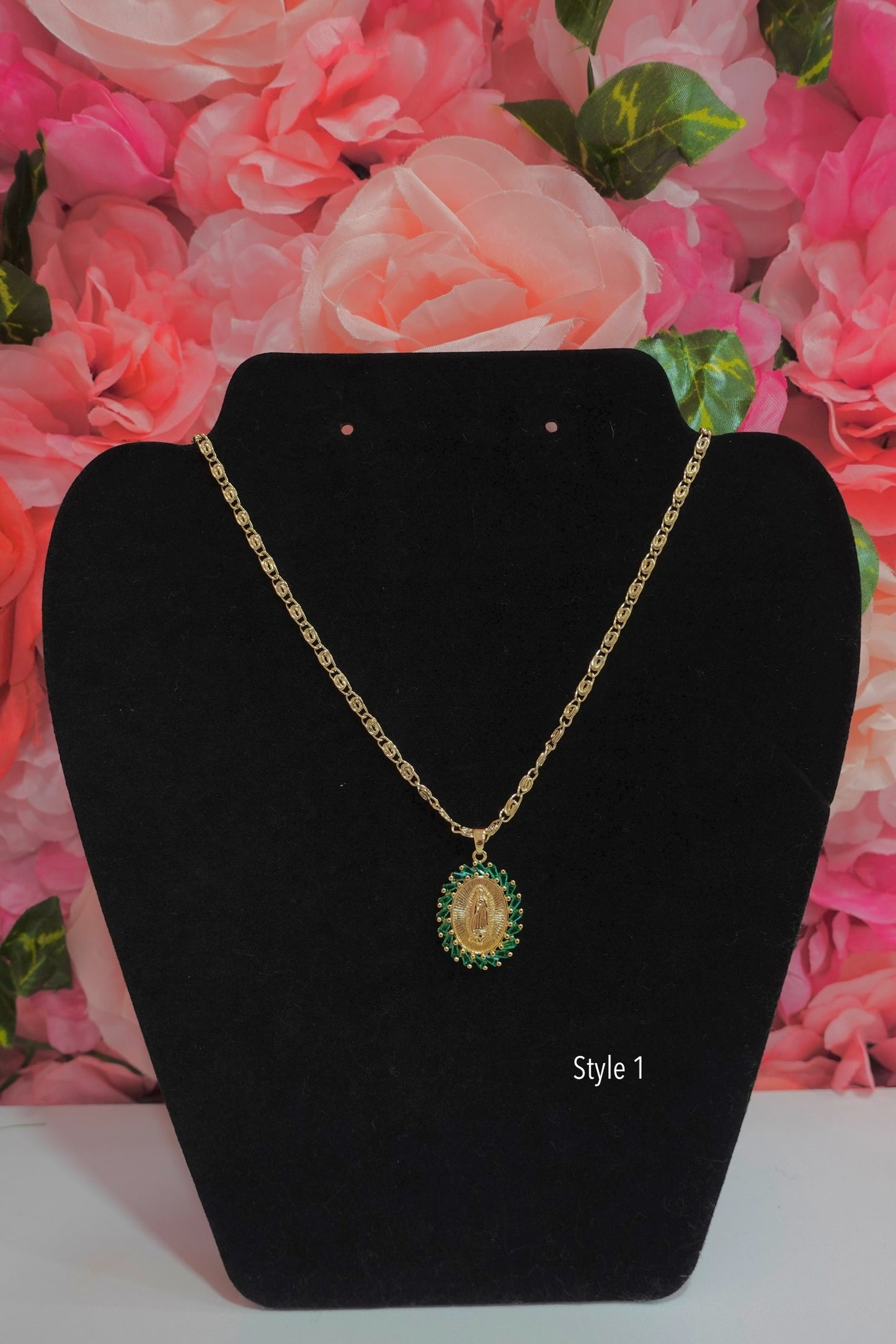 P81 - Green Diamond Guadalupe Necklace