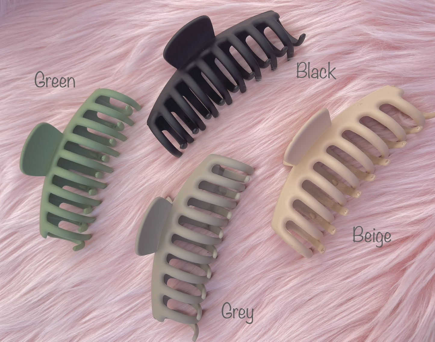 Hairclips - B54