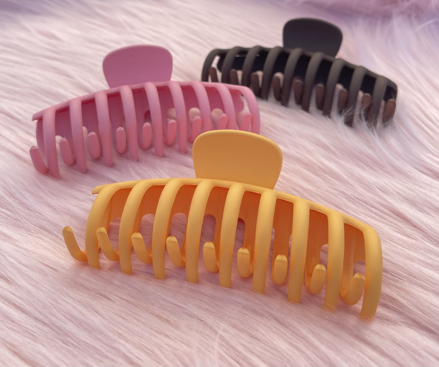 Hairclips - B54