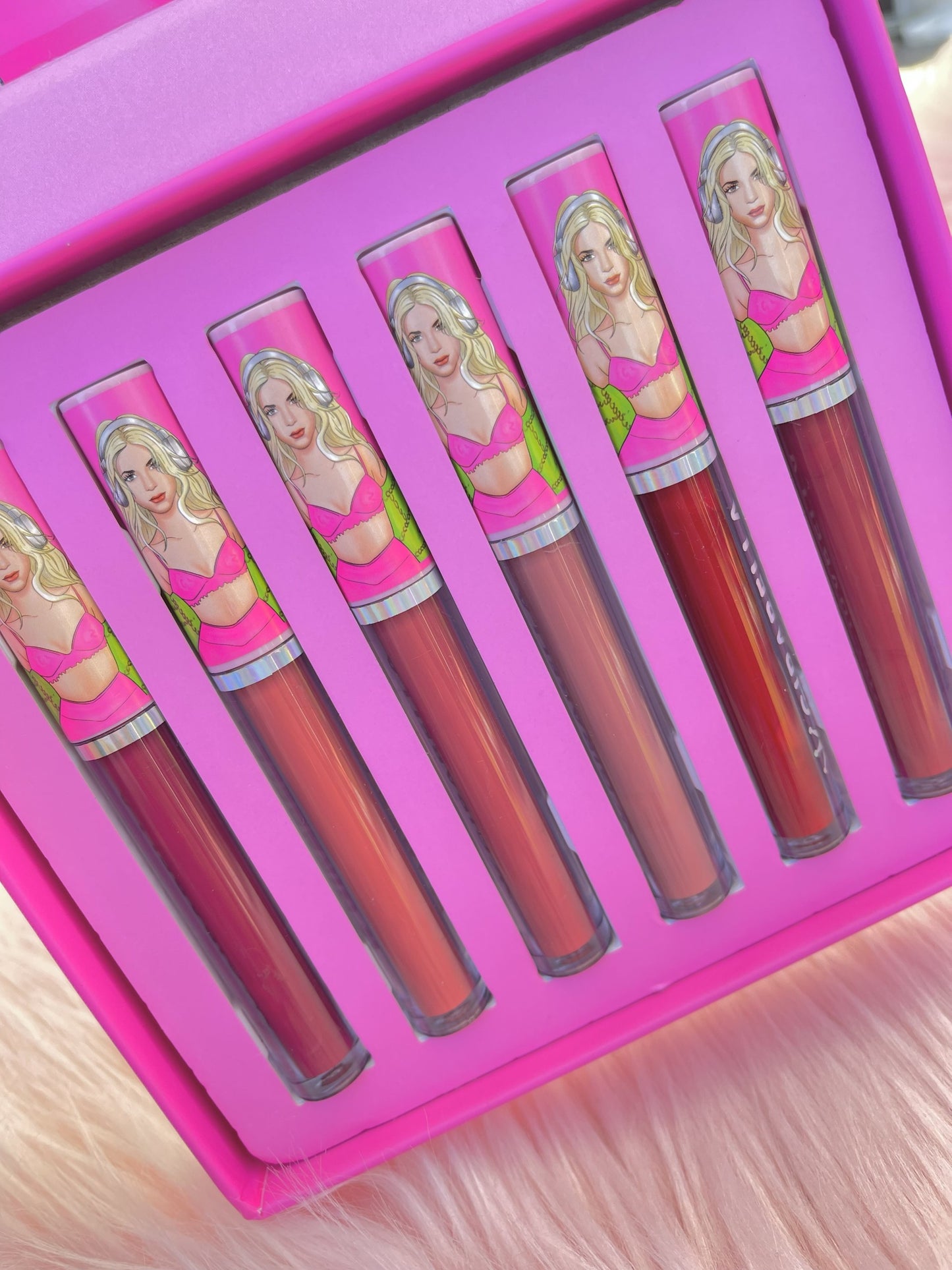 Shakira Matte Lipstick Set